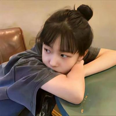 罗美雪妮黛的美丽与哀愁海报