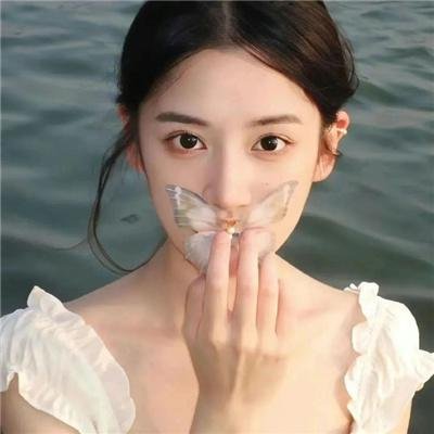 入侵海报